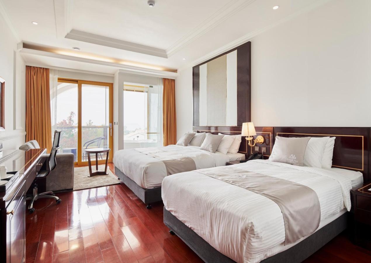 Goldone Hotel & Suites Seogwipo Zewnętrze zdjęcie