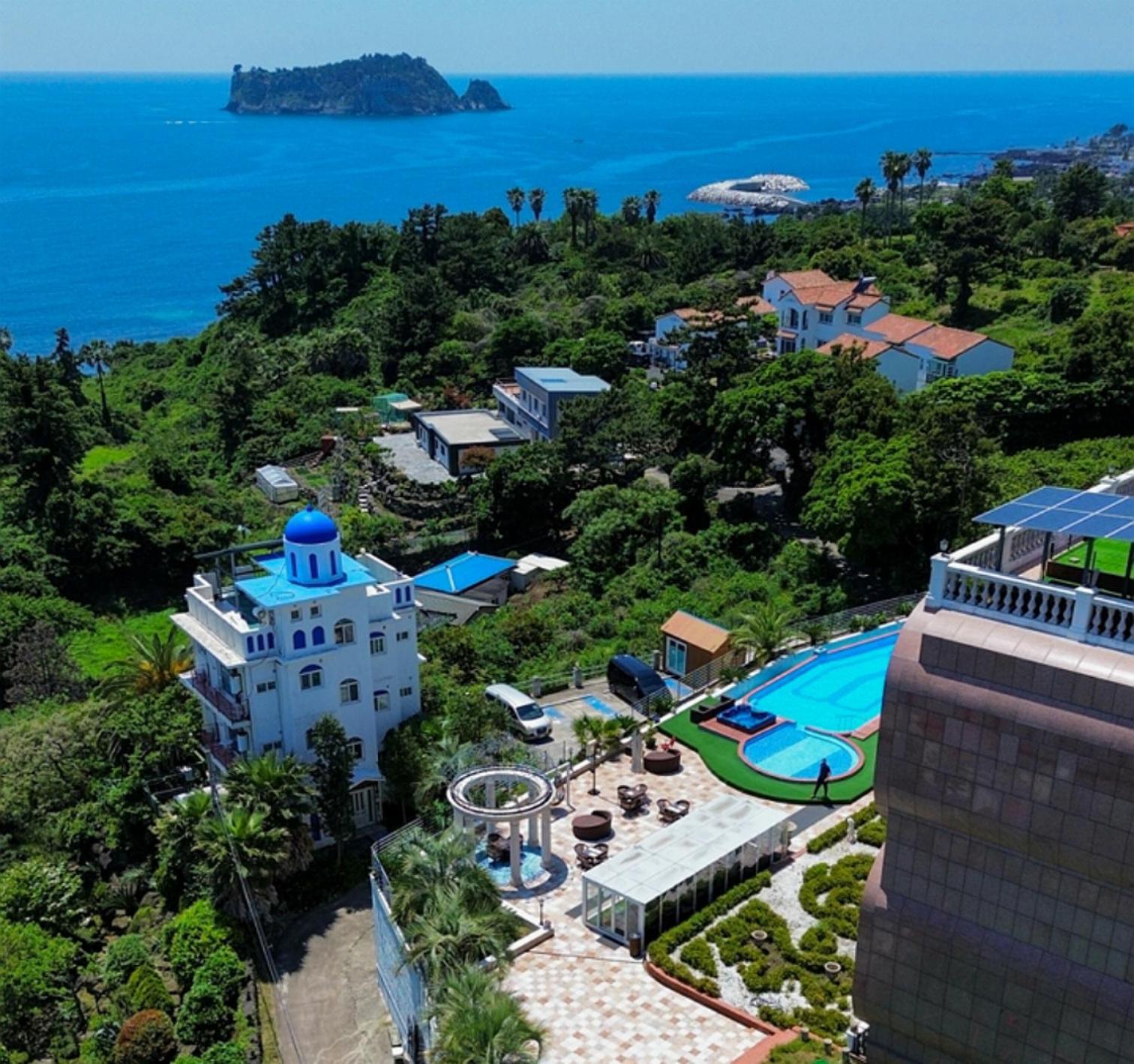 Goldone Hotel & Suites Seogwipo Zewnętrze zdjęcie