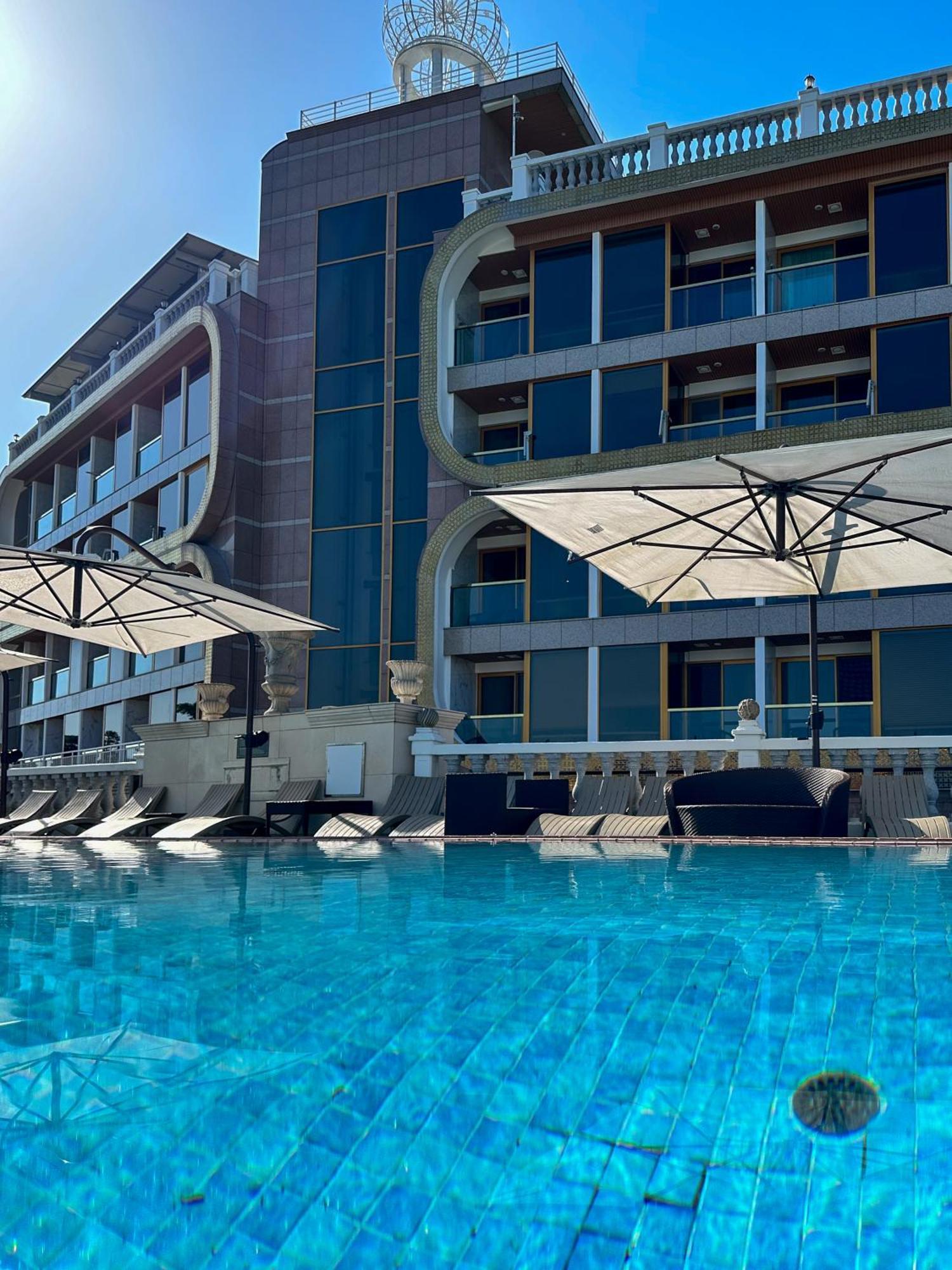 Goldone Hotel & Suites Seogwipo Zewnętrze zdjęcie